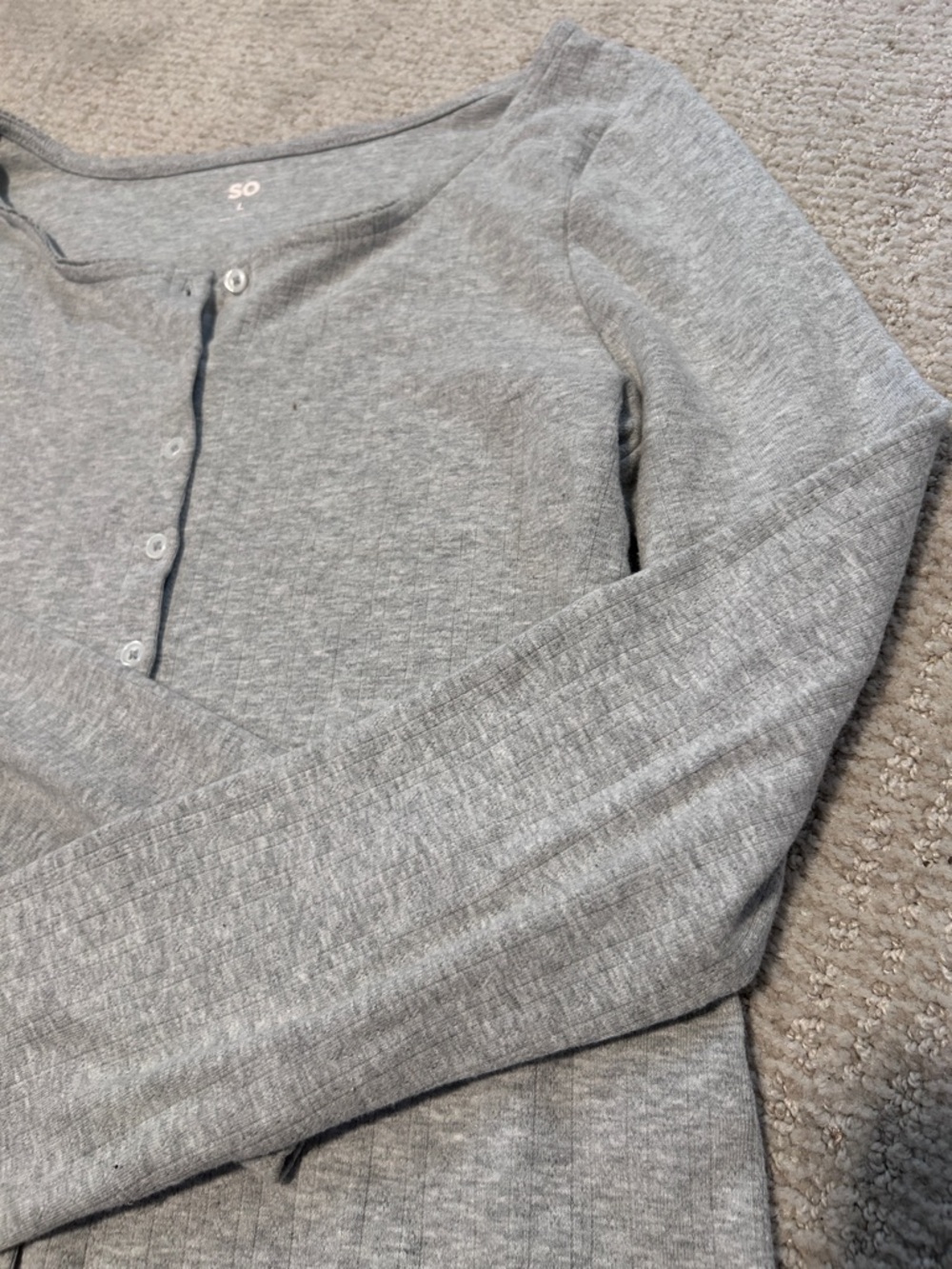 SO Gray Ribbed Long Sleeve Button-Up Tee - Picture 2 of 8